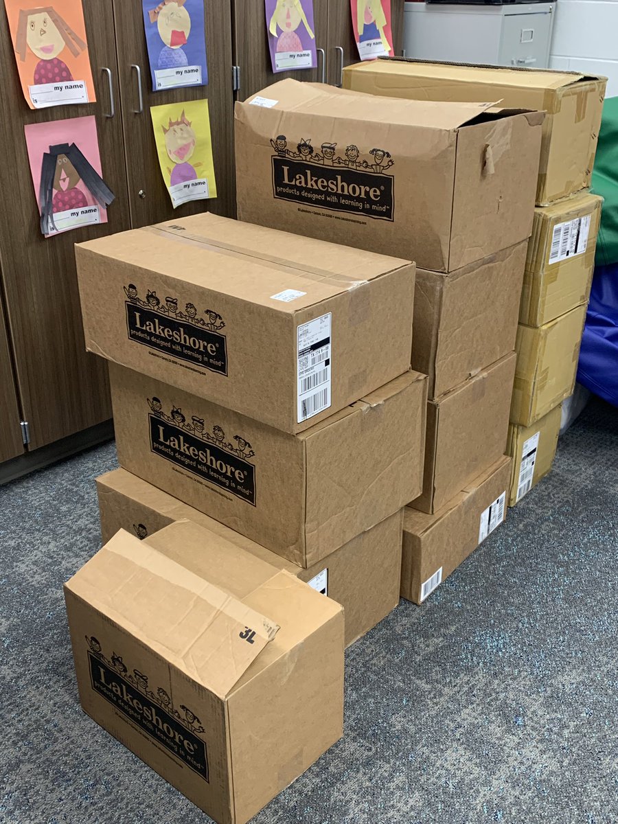 Special delivery in Kindergarten thanks to <a href="/KatyISDEdFound/">Katy ISD Foundation</a> We’re so excited for our grant to come to life! <a href="/rsfielden/">Rebecca Fielden</a> @Missbrandy1215 #creechpride