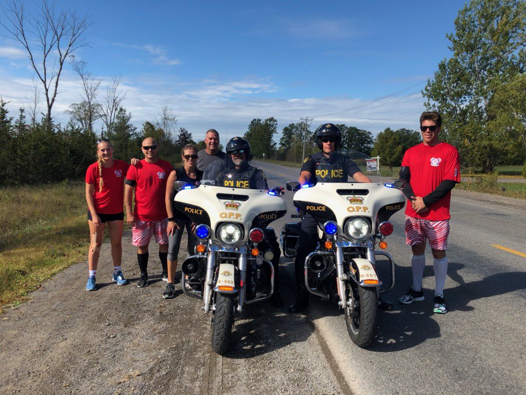 HPS_Run2R's tweet photo. See ya later Shannonville! Feelin’ good and havin’ a time! #NPOMR #RunToRemember #460km #smile #HamOnt @460km @HamiltonPolice @zubaz https://t.co/a7I4pvLqPt