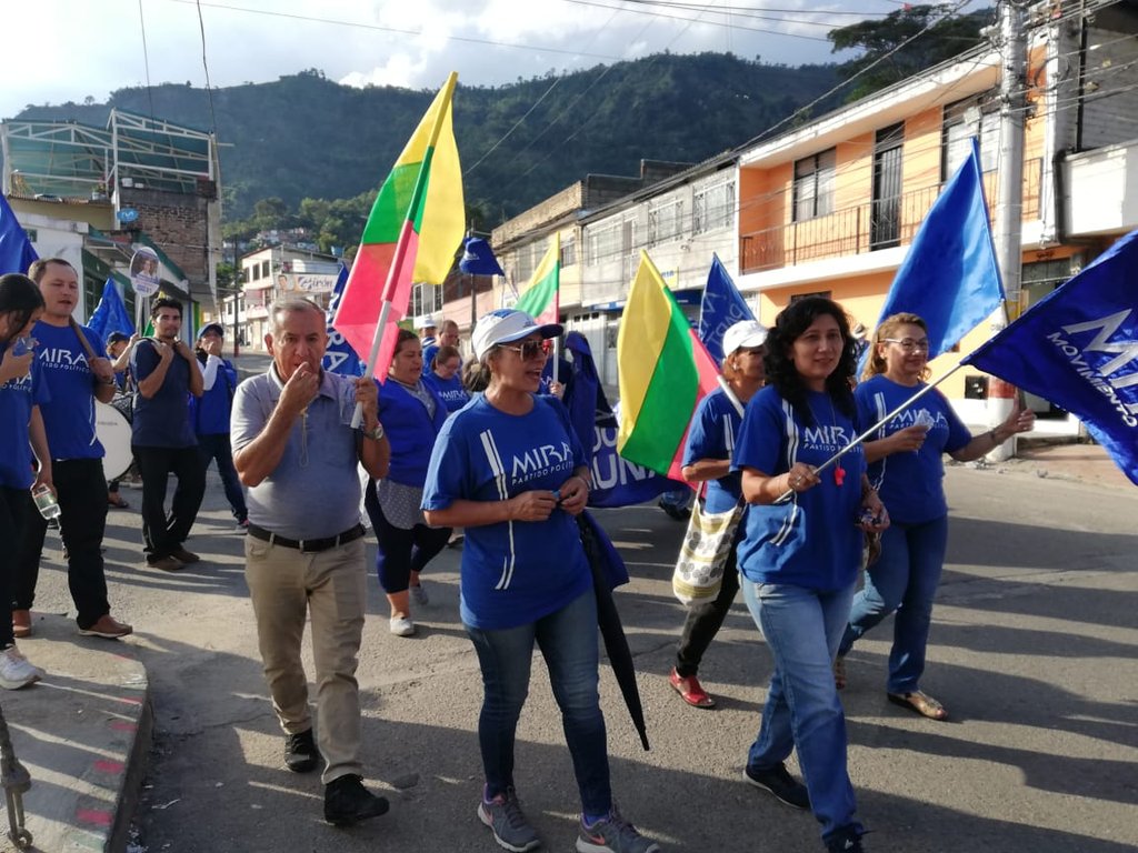 #PasateAMIRAPorque #EnIbagué🇱🇹 queremos seguir impulsando el #Empleo #Emprendimiento y la #FormalizacionLaboral, más oportunidades para nuestros Jóvenes, Mujeres, Campesinos, Vendedores Informales y todos aquellos que buscan #LaFuerzaQueNosUne.