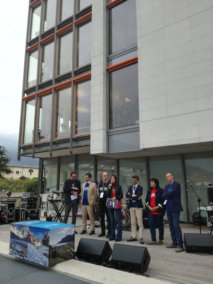 NottedeiRicercatori (@nottericercatn) on Twitter photo È iniziata la Notte dei ricercatori 2019! Vi aspettiamo al MUSE e in tutto il quartiere de Le Albere È iniziata la Notte dei ricercatori 2019! Vi aspettiamo al MUSE e in tutto il quartiere de Le Albere