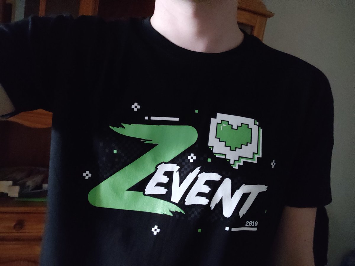 SylvNono's tweet photo. Coucou toi 💚 #ZEVENT19 https://t.co/xJH2IOAkQm