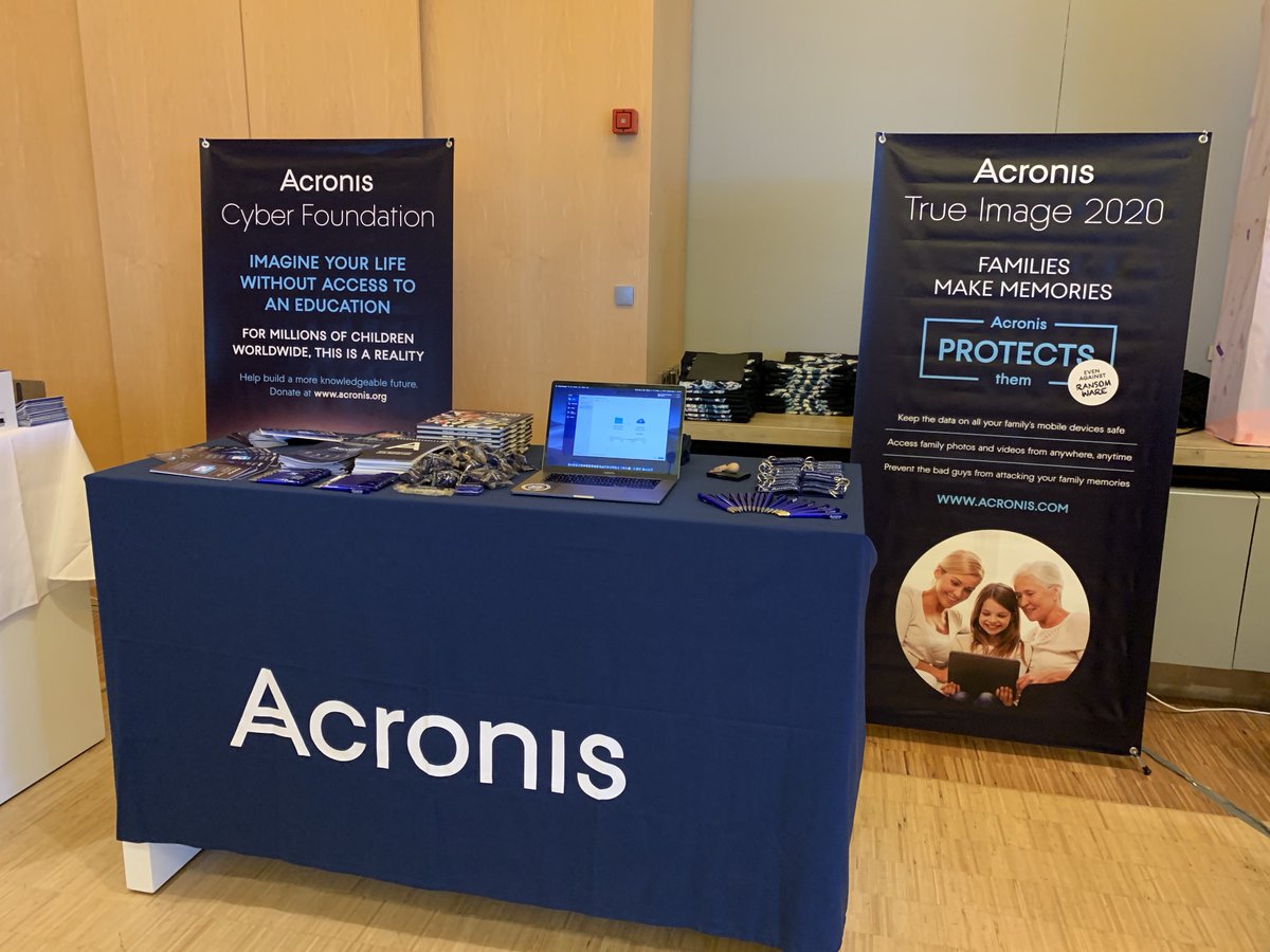 AlexJPantos's tweet photo. Aufbau für die #ignition28 done und ab morgen werden die @CPN_Deutschland Partner mit @Acronis True Image 2020 #Cyberfit gemacht. Die 28. Spiele können beginnen @comspot_de https://t.co/JUbWIvCC3h