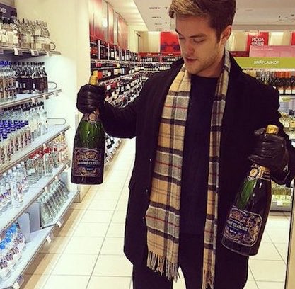 Ta hand kram och trevlig helg på er! #fingfredag