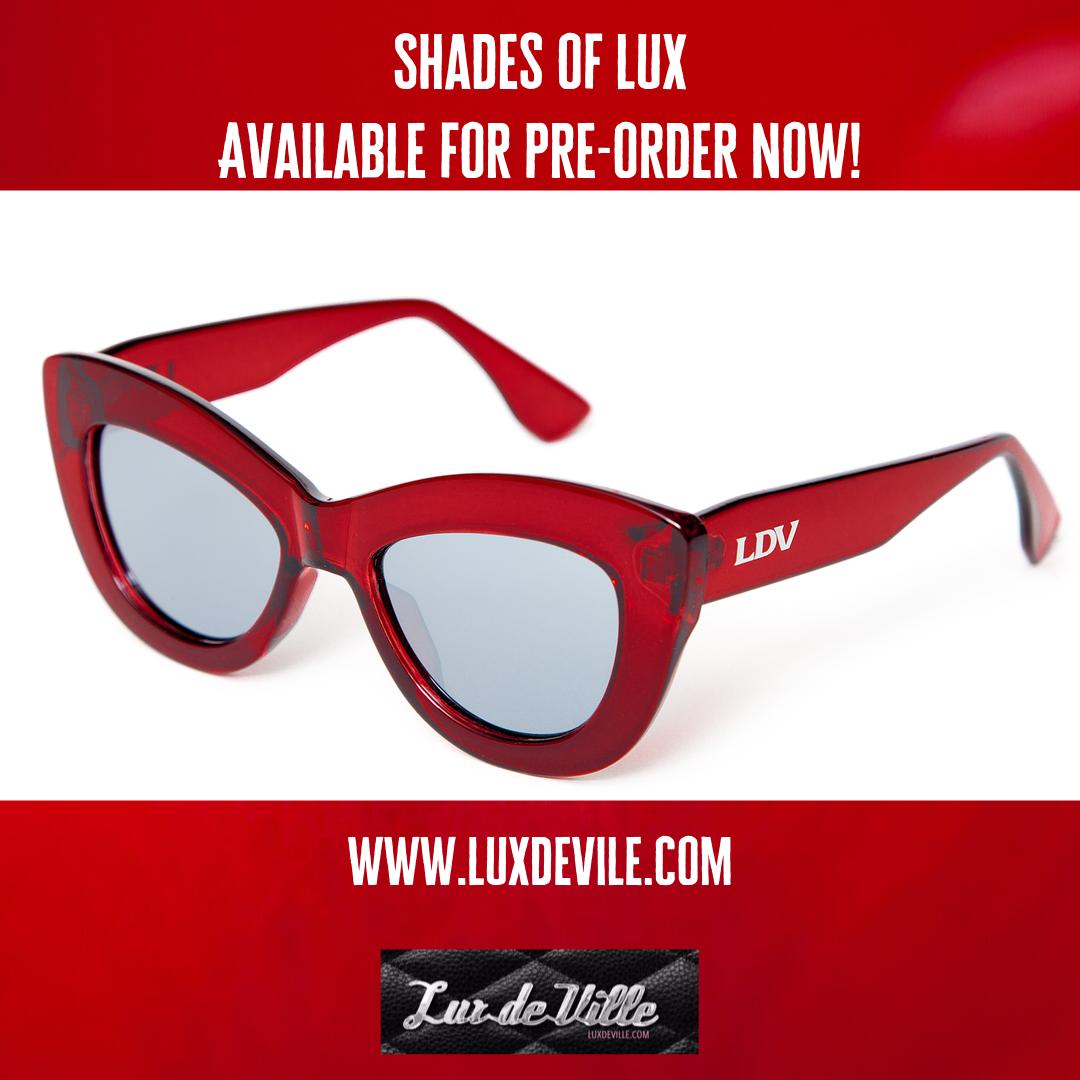 luxdeville's tweet image. 💋Ruby Red Smittens are Like The Cherry on Top💋...

Grab a Pair of These, Tag a Friend, and Enjoy The View.....

Available for Pre-Order Now!

(Smitten Sunglasses Red Crystal Frame with Silver Mirror Lens)💋