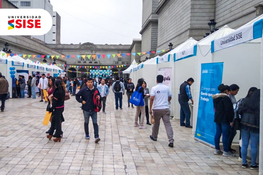 universidadsise's tweet photo. Junto a la @pucp y la @universidadesan, somos las tres universidades que participamos en la Feria de Empleabilidad y Emprendimiento de la @MuniLima, mostrando nuestras carreras y como ponentes. ¡Gracias por la confianza! #UniversidadSISE @ColbertSoto https://t.co/ETKnnIJwP1