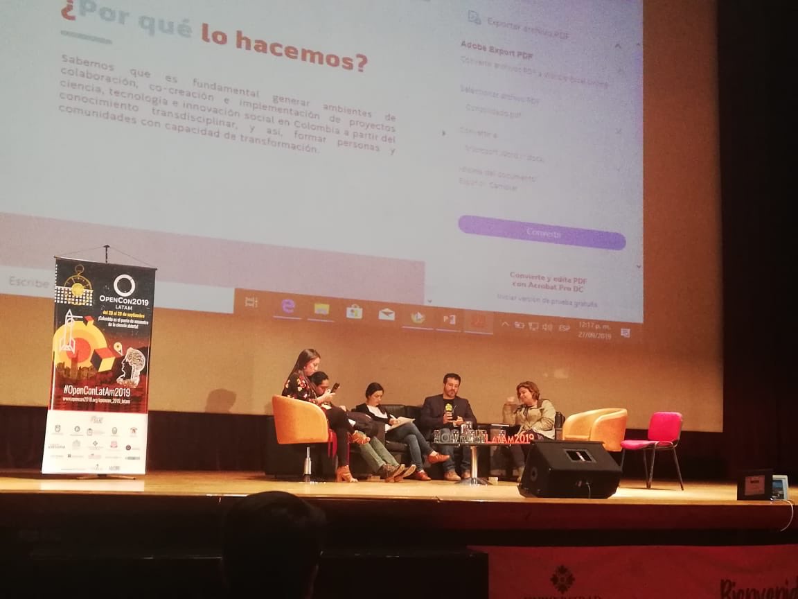 lauracastellana's tweet image. Un gran panel que nos permitió conversar y ver diferentes caminos para continuar construyendo y entendiendo la #educacionabierta 
Gracias a @open_con #OpenConLatAm2019 por invitarme a moderar este panel! 

A seguir construyendo!! 💪🏻