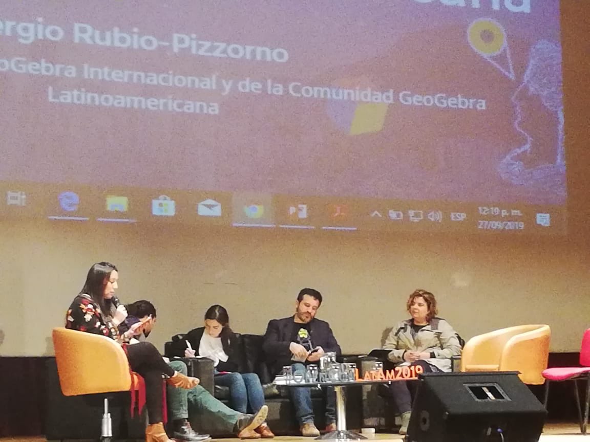 lauracastellana's tweet image. Un gran panel que nos permitió conversar y ver diferentes caminos para continuar construyendo y entendiendo la #educacionabierta 
Gracias a @open_con #OpenConLatAm2019 por invitarme a moderar este panel! 

A seguir construyendo!! 💪🏻