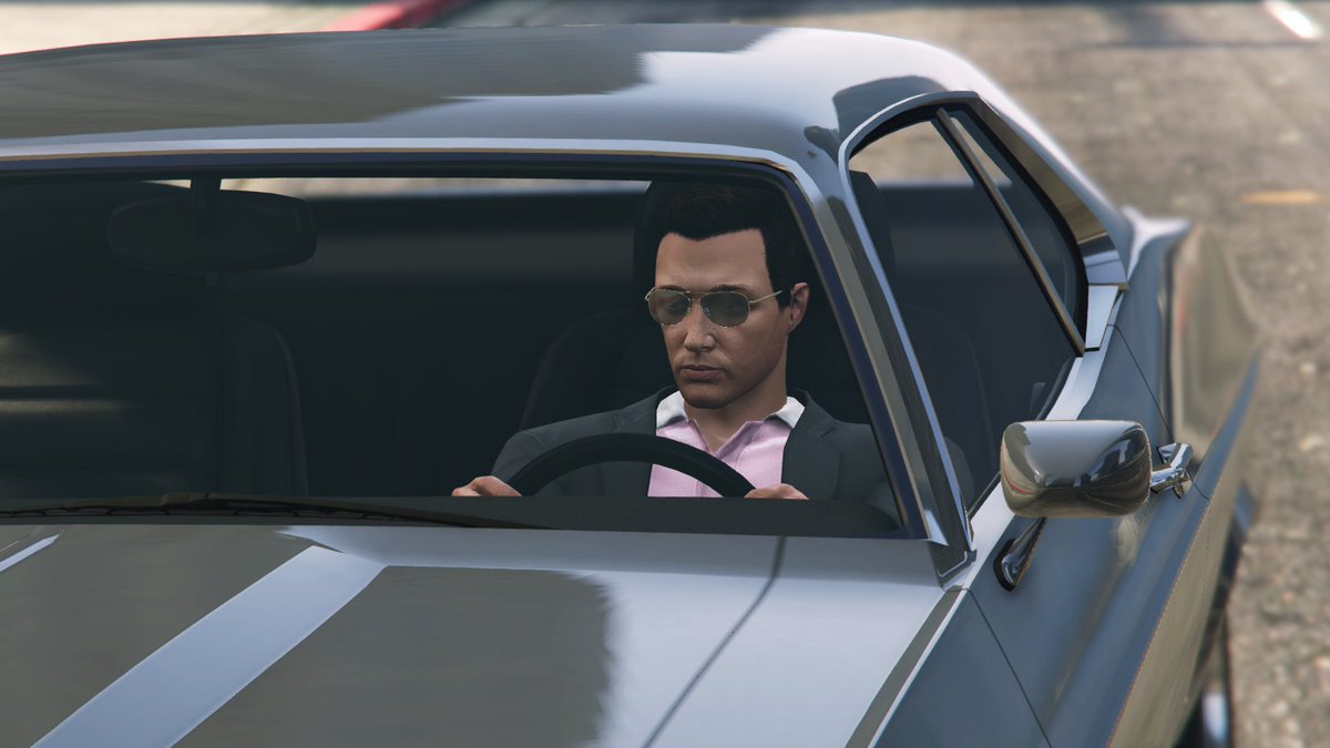 HoldenBullockSA's tweet photo. 📅September 27th, 2019
⏱8:49 AM
Holden drives carefully in the busy Los Santos traffic, still adjusting back to the major cities traffic. https://t.co/L7NBMnKvtC