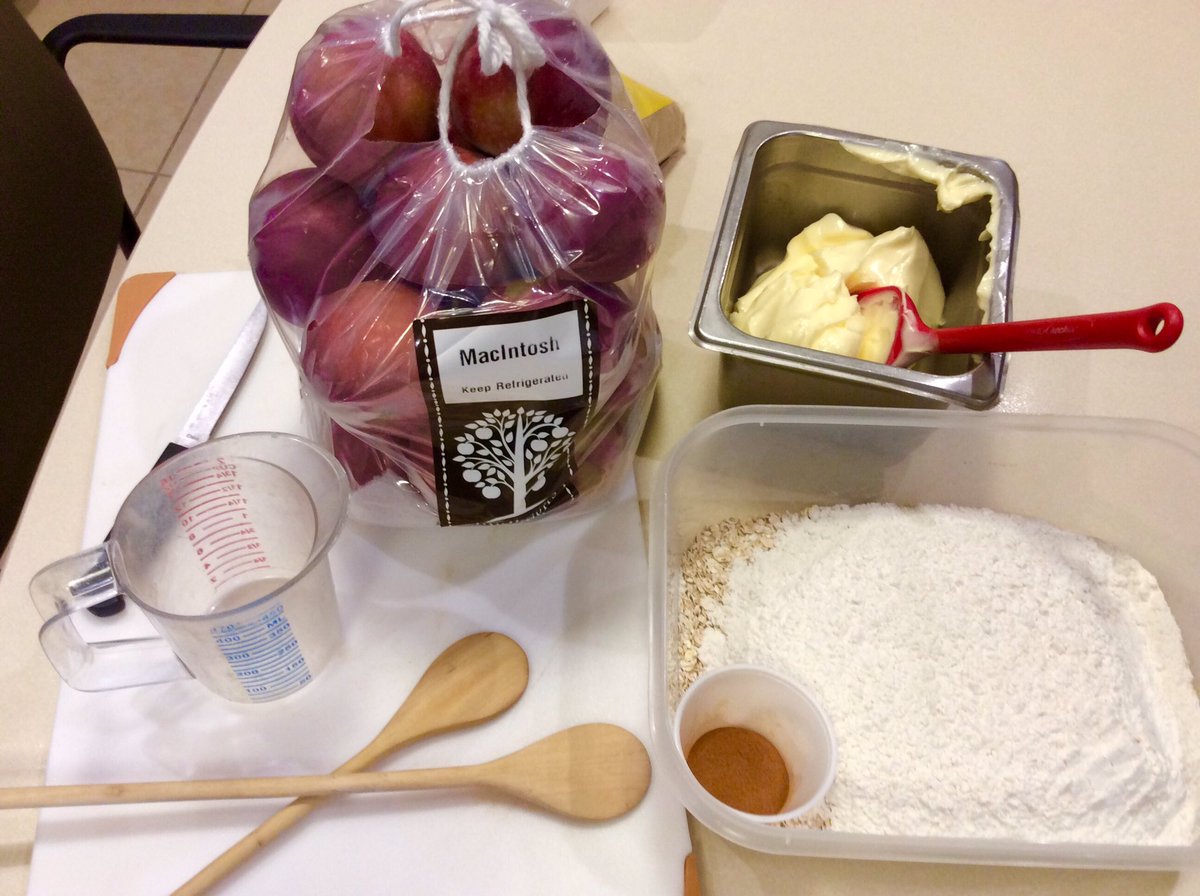 southbrook_'s tweet photo. We were too busy enjoying our delicious homemade Apple Crisp, that we didn't get a chance to share with everyone else! 

#SouthbrookRetirement 
#AutumnBaking
#AppleCrisp 
#ChudleighsFarm https://t.co/ooMBn5fmSX