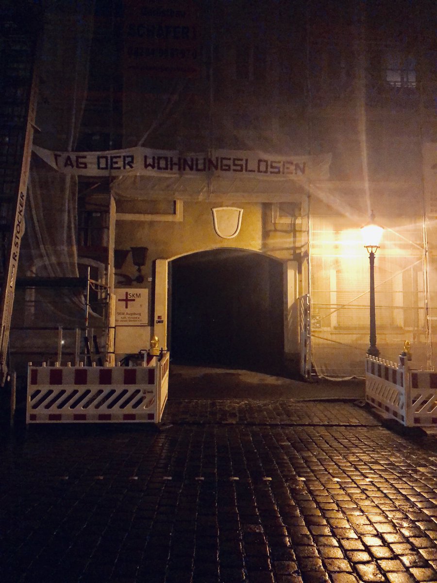 Öfter genau hinsehen. #obachtistneonorange