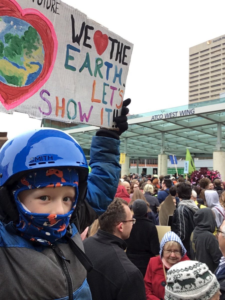 tomprdjoyce's tweet photo. My son’s life will be shaped by climatic changes around the globe. Behaviour changes can be uncomfortable, but are urgently needed. @kamakeg #FridaysForFuture #climatestrikecanada https://t.co/jxnYGc6eby