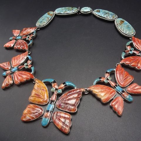 Happy Friday! This necklace is one of the most STUNNING pieces i’ve owned! Everything about it is amazing: the design, the colors, I’m in love😍 #butterfly #nativeamericanjewelry #turquoisekachina #necklace #colorful #turquoise #coral #orange