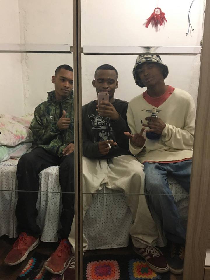 _Kauex's tweet photo. OS TRÊS MOSQUETEIROS https://t.co/KmK4ugCv69