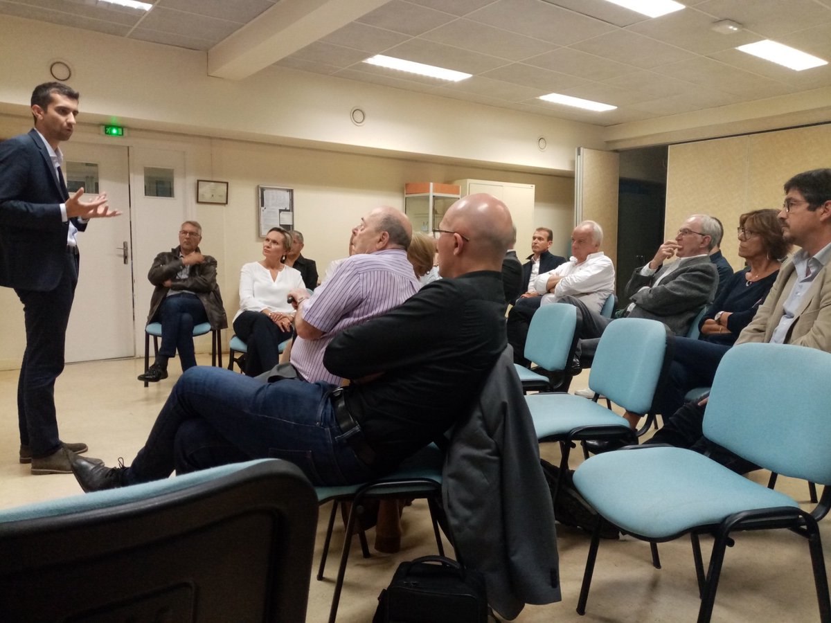 GriffondM's tweet photo. Merci aux jam, aux comités et à nos parlementaires pour leur convivialité. De belles perspectives pour notre mouvement https://t.co/kNr2EX36Xb
