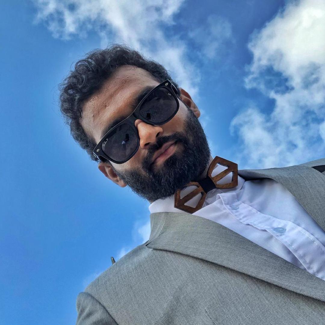 Ustocktrade's tweet photo. Meet Ryan, who is a long standing member of the Ustocktrade team. He's quite the singer and there's never a dull moment at the office with him around. Ryan believes in the Ustocktrade mission and is committed to do his part to bring #WallSt2MainSt #Ustocker https://t.co/Ox4A7cssRz