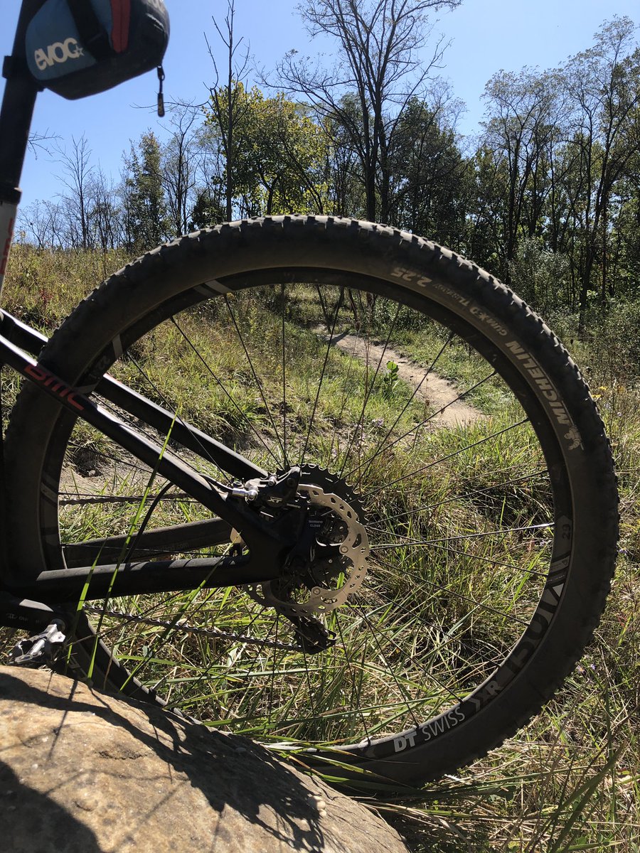 Fall Friday <a href="/CVNPNPS/">Cuyahoga Valley NP</a> East Rim &amp; Lambs Loop! #perfectday