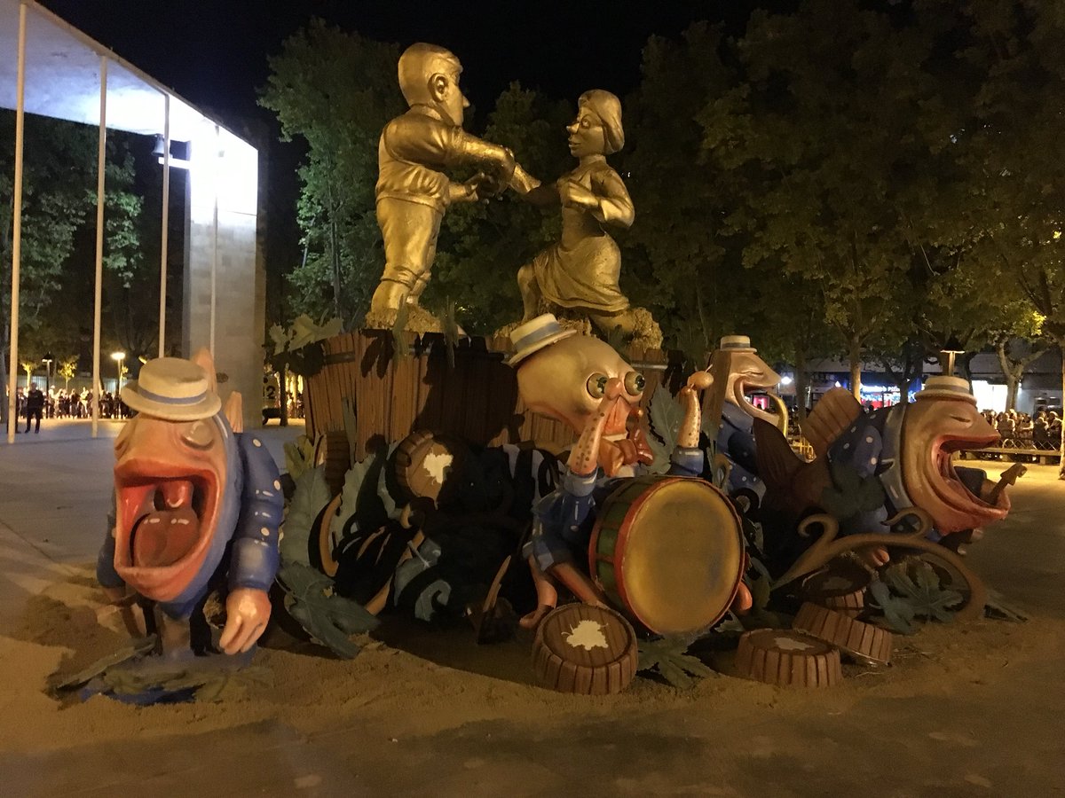 ❌🔥| #Logroño se suma a la #HuelgaMundialPorElClima y finaliza las fiestas de #SanMateo19 sin la ‘Quema de la Cuba’ tras indultar la falla. 👍🏻🌍
 
#EmergenciaClimática27S
#FridaysForFuture
#IndultoMateo