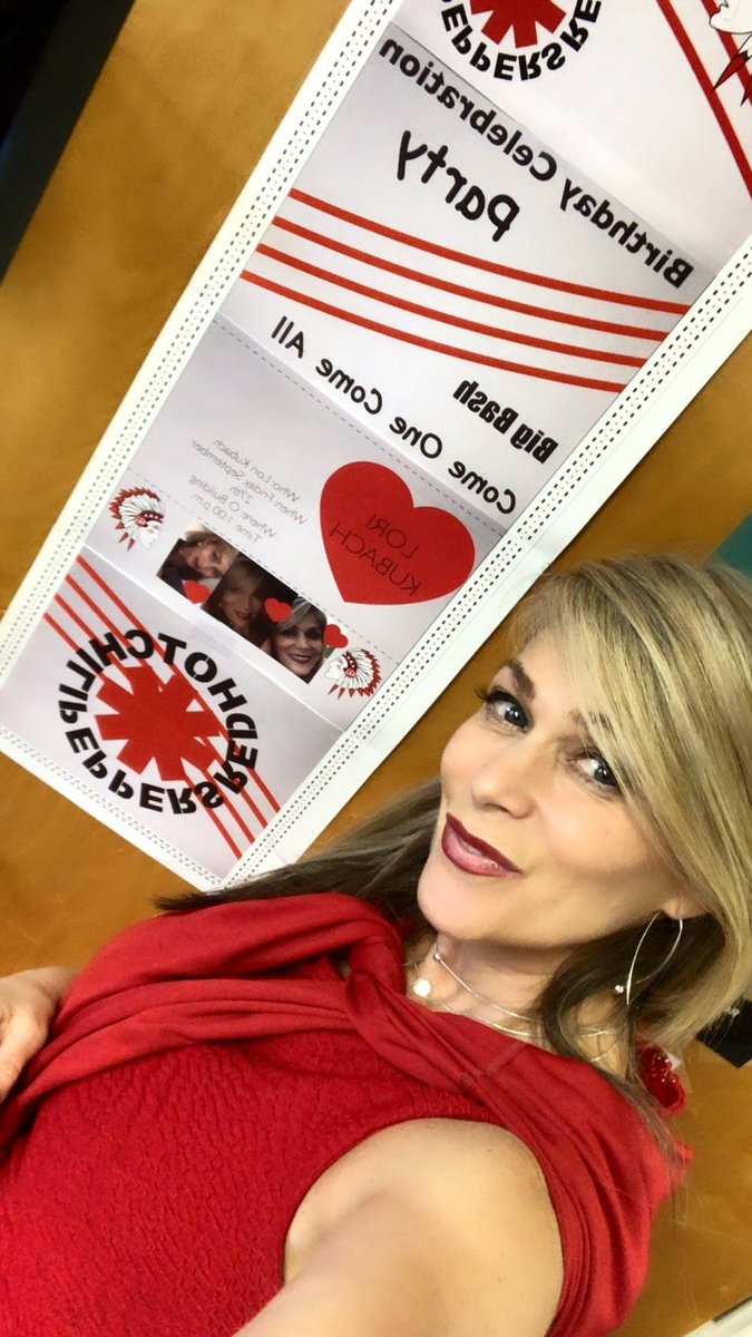 iJanetteCamacho's tweet photo. Today we celebrated our amazing administrator's @kygirl8  birthday.  She was not able to attend her favorite band's concert in California, so we brought the concert to her.  #elitecake @ChiliPeppers  #ChiliPeppers @CGHSFL https://t.co/4wN41FkjnA