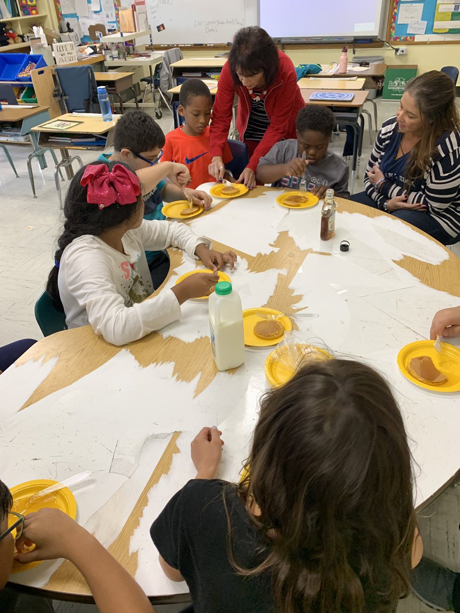 KerriPieper's tweet photo. Students followed instructions, measured, and used teamwork to make homemade pumpkin pancakes! Our mini chefs agree they were delicious! 🎃 #VS24 https://t.co/puFq83a4Tn