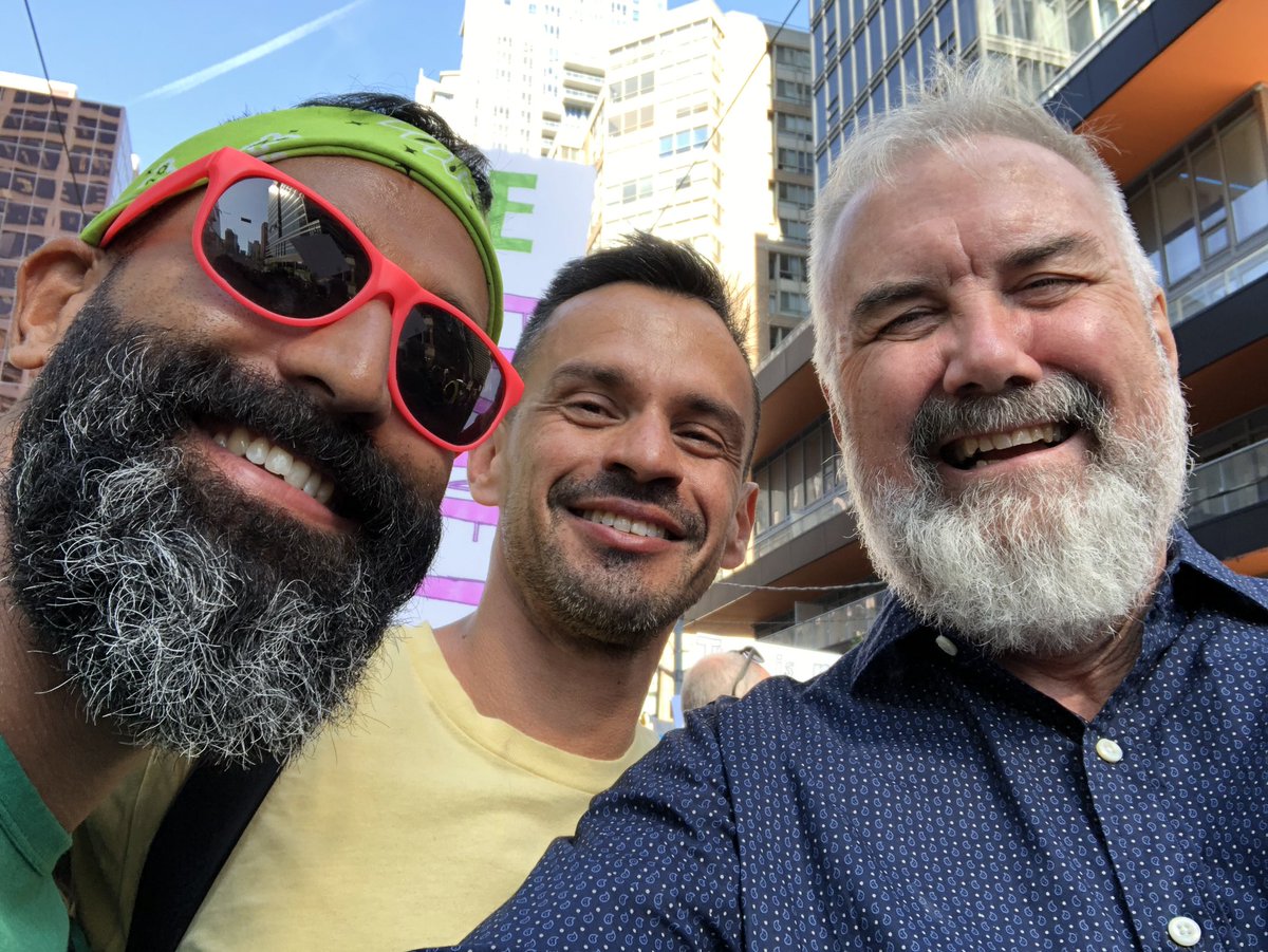 JackLaytonChair's tweet photo. Huge Climate Strike so heartening @notforyouzine @PaulTaylorNDP  Paul Amelia Tara Ryan William #climatestrikecanada #climatestriketoronto #laytonchair #Jacklaytonchair #strongqueerpresence https://t.co/xqAsc48riA