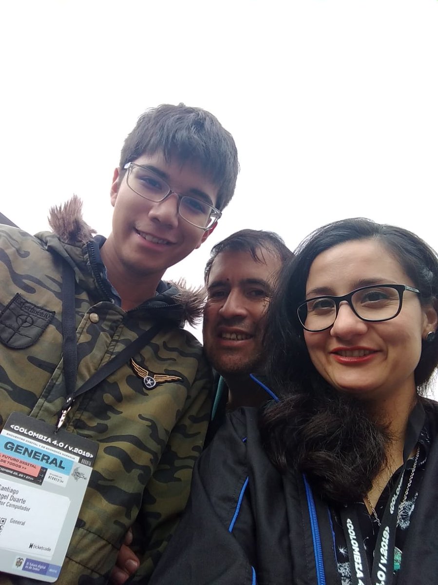 pedroagaleano's tweet photo. #Col40  #sig11 #Corferias #BogotaSIGGRAPH https://t.co/E9kiDupomf