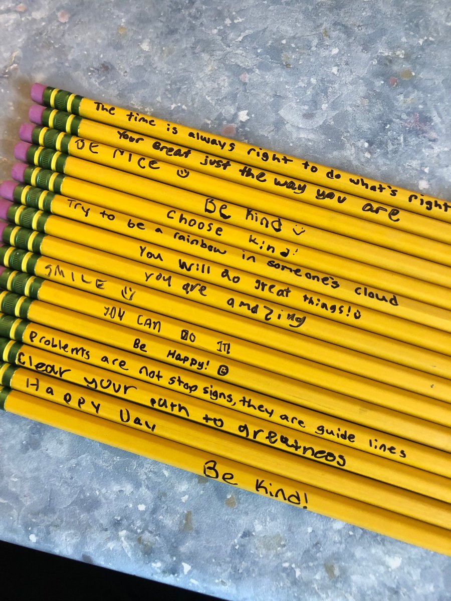 adamsguidance1's tweet image. RAMS continued to celebrate #startwithhello week with fun advisory and lunch activities! Get to know you bingo, table talk lunch cards and positive message pencils were some of our fun projects. @RAMSHollistonPS