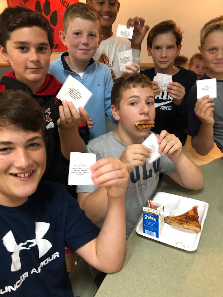 adamsguidance1's tweet image. RAMS continued to celebrate #startwithhello week with fun advisory and lunch activities! Get to know you bingo, table talk lunch cards and positive message pencils were some of our fun projects. @RAMSHollistonPS