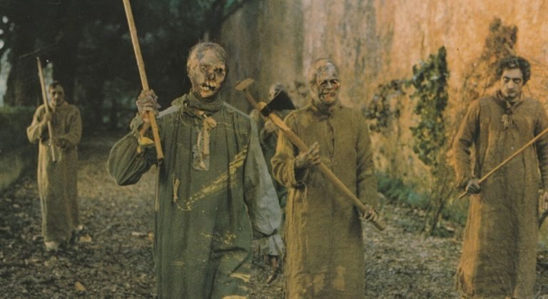 10 Offbeat Horror Films to Enjoy this Halloween Season (Part II)
smellsofblood.com/index.php/2018…
#Halloween #HorrorMovies <a href="/ArrowFilmsVideo/">Arrow Video</a> <a href="/blunderground/">Blue Underground</a> <a href="/synapsefilms/">synapsefilms</a> <a href="/SeverinFilms/">Severin Films</a> <a href="/PromoteHorror/">PromoteHorror 🎃</a>