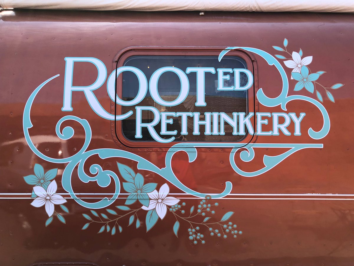 CLTstickers's tweet photo. 🤗 Sign-work for our friends #rootedrethinkery - find them @campnorthend. They’re a new, adorable, resource for all your eco-conscious household and beauty needs. 🌍❤️ #clt #SmallBusiness https://t.co/heQEGnxGn5