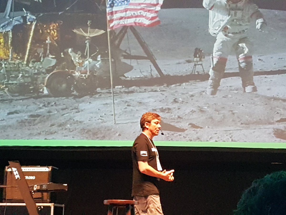 crfranc0's tweet photo. @vsenger no #SeniorTec2019 https://t.co/yqKZG1QNfA