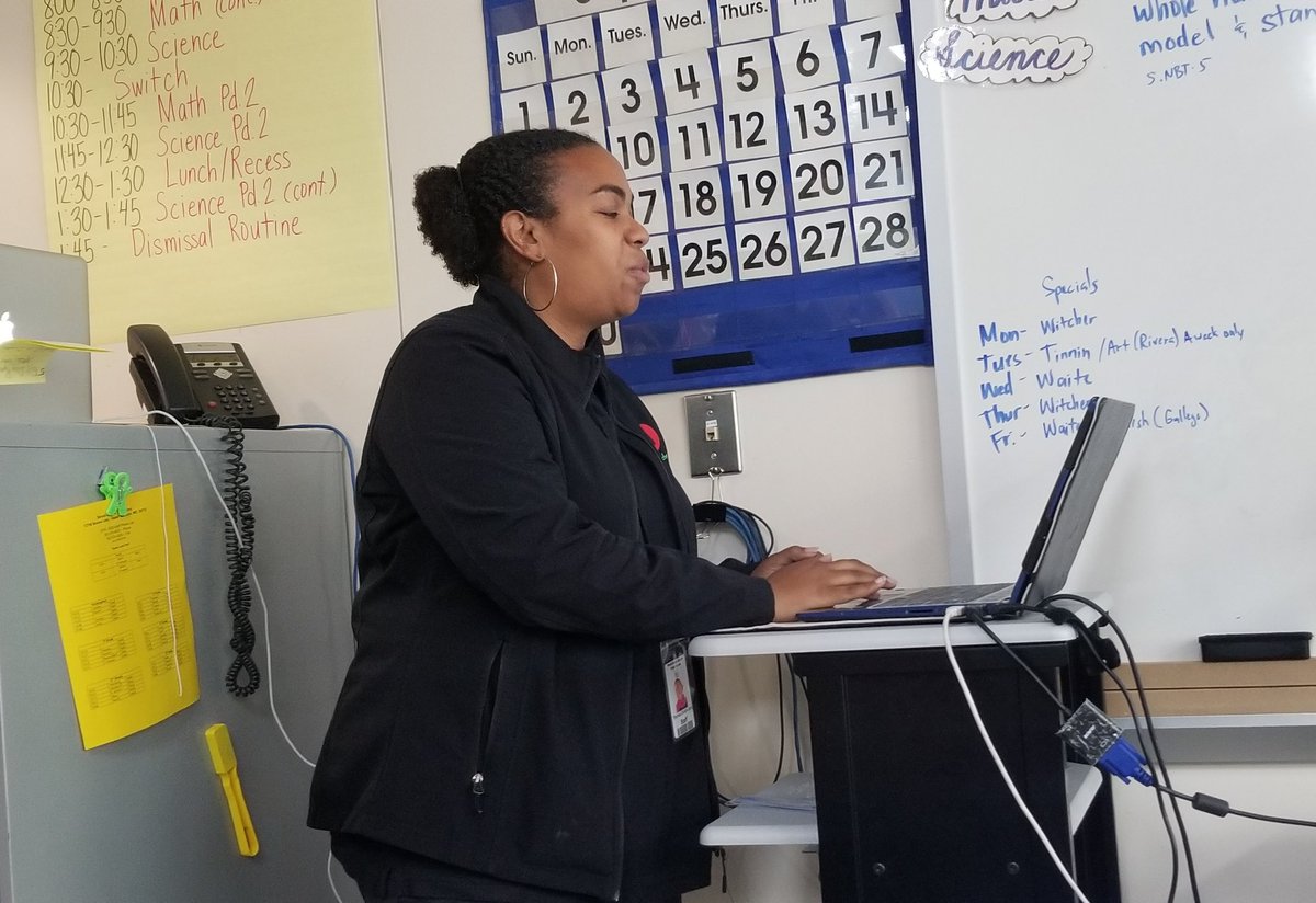 lyfetymeteacher's tweet photo. Thank you @sarahdateechur for coming out to Barack Obama to educate the staff on various SMART activities and programs! We appreciate your savvy tech support as well! @mashworth928 @AP_PaceWalker https://t.co/imwO4t187t