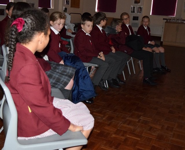 HeathfieldPrep's tweet photo. Settling down &amp; getting comfy for the #film club at HF this evening...#movienights https://t.co/7lQR0CzFbJ