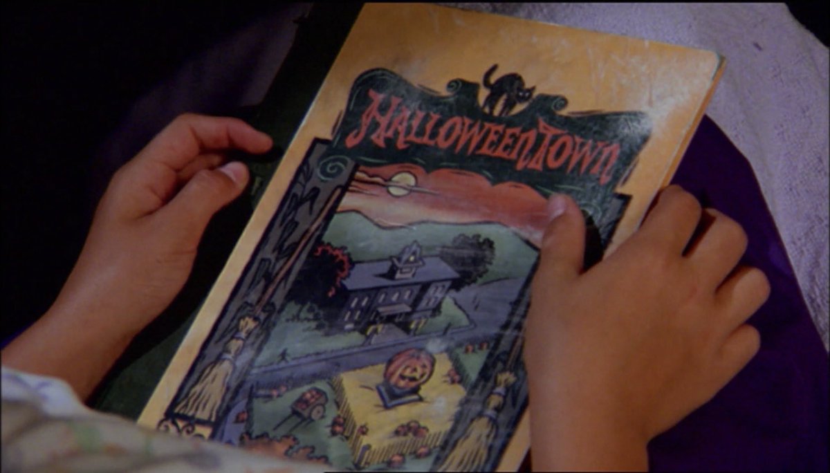 HorrorFlickss's tweet photo. Halloweentown (1998) https://t.co/iUxlCr6EiD