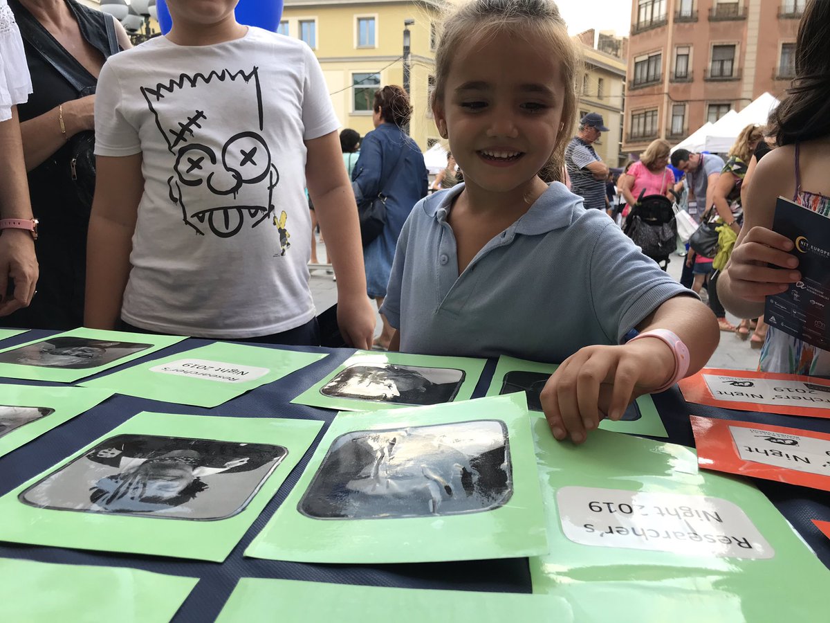 cienciaURV's tweet photo. Quines són les dones científiques més destacades de la història? Què van descobrir? En aquest taller juguen per descobrir aquests noms de dona!  #NitRecercaTGN19 @cofundURV https://t.co/xDUeSFRIdZ