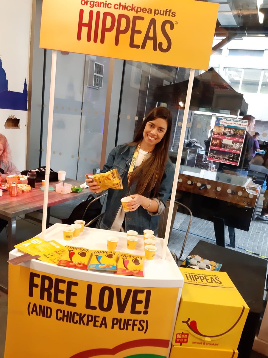 SeanDonkinElior's tweet photo. The girls rocking it from our suppliers supporting today @LSBU @LSBUfood #eliorfoodie #freshersfoodfayre2019 https://t.co/Q4IKllFRnz
