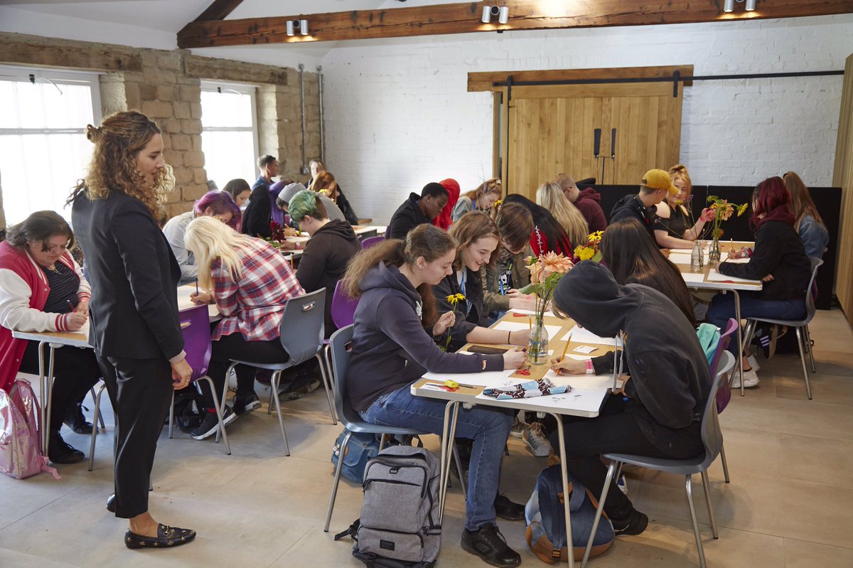 This time last week we had Hattie Stewart, Kellyanna,  Ben Long and Mary-Ann Dunkley sharing insights into their illustration, sculpture and textile design practise with students from the local area “One of the best days out I have ever had!” 📸 Neil Marriott
