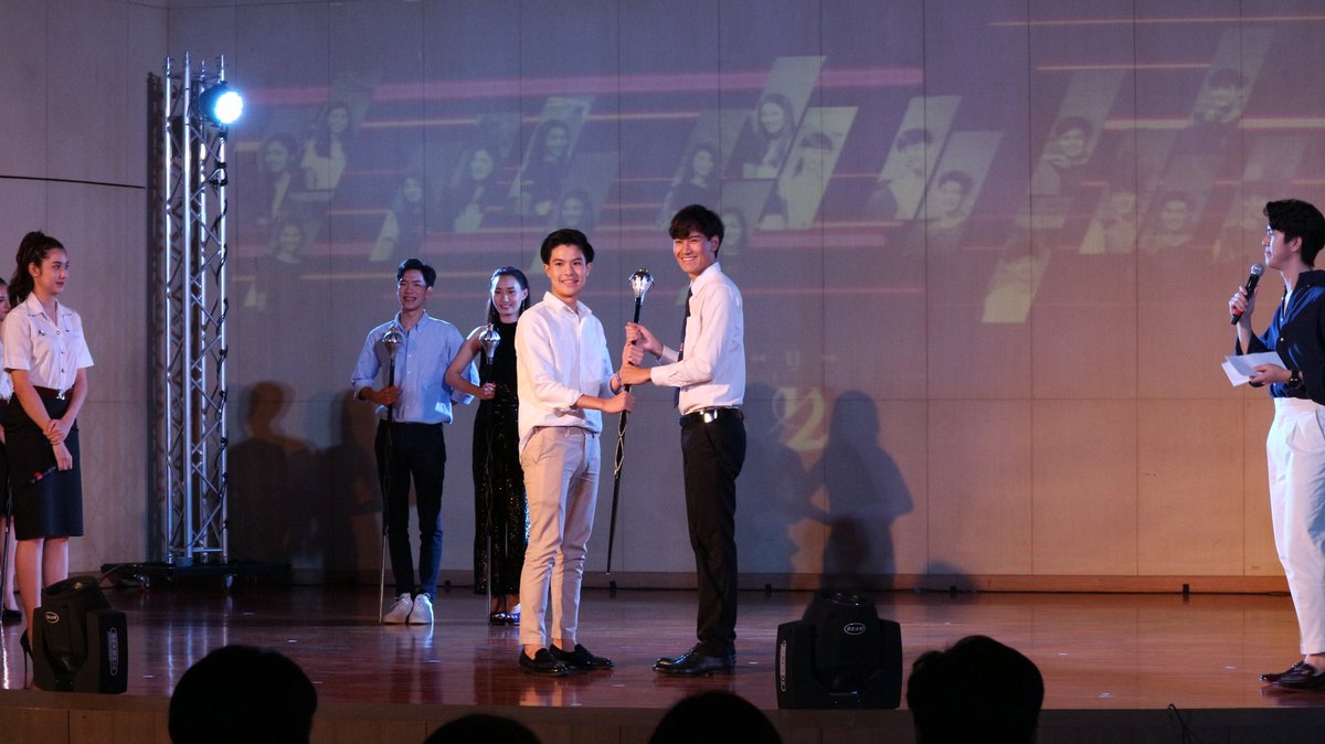 padddzzza's tweet photo. พี่โอ๊คทำได้!!!! มีลูกชายเป็นจุฬาฯคทากรแว๊ว
#chulakatakorn12 #CK12 #oakstpp #จุฬาฯคทากร https://t.co/DhSTY9QfYj