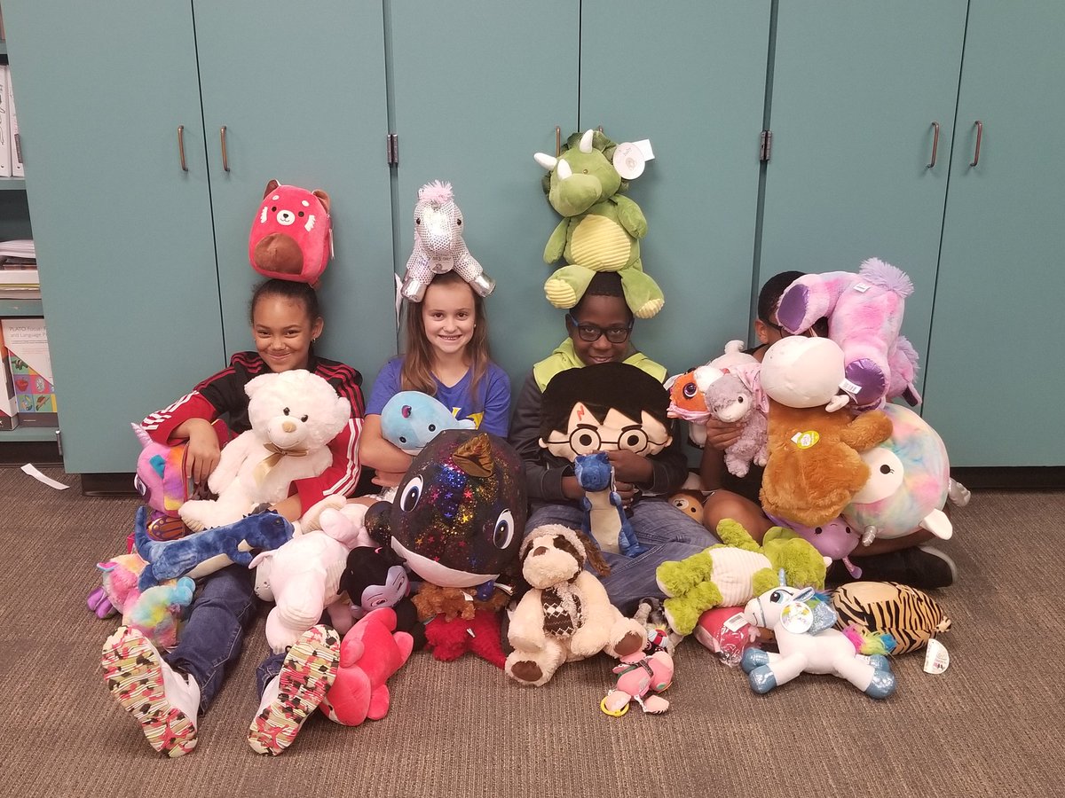 Swe has partnered with @hatsoffforacure to STUFF out CANCER. Thankful for <a href="/HumbleISD_SWE/">Summerwood Elementary</a> families for their donations. #bethelight #daretoshine