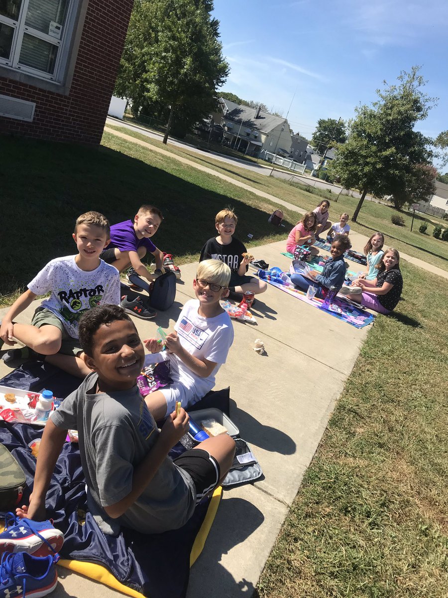 Ms.Baker tweet media