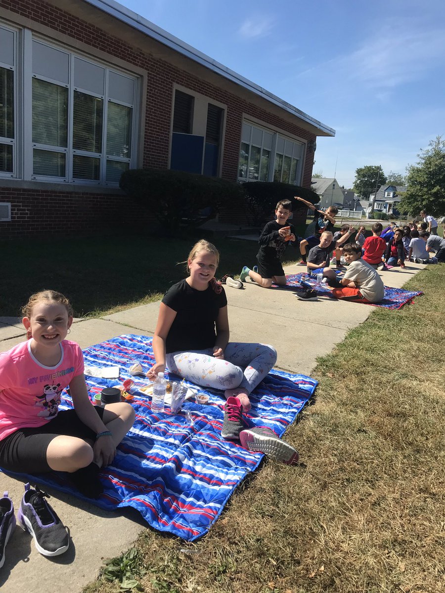 Ms.Baker tweet media