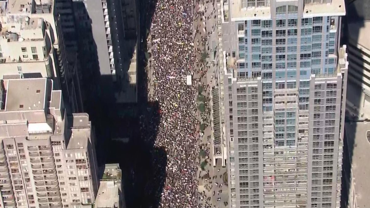 BoyerMichel's tweet image. Wow! Take a look at all these people in the Toronto #ClimateAction #climatestrikeTO