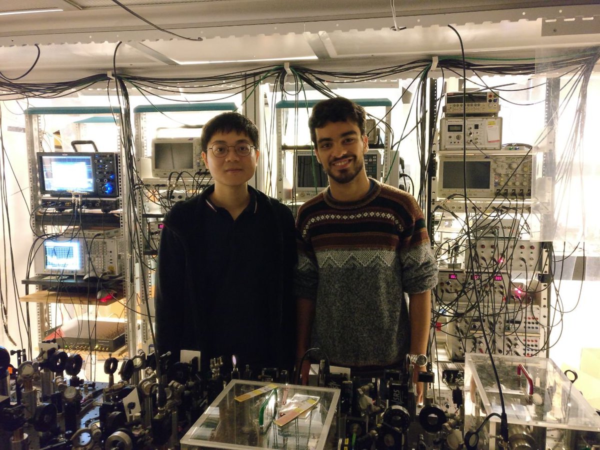 QuantumNet_lkb's tweet photo. Welcome to our two new PhD students! Huazhuo Dong will work on quantum state engineering and Adrien Bouscal will develop our new #waveguideQED experiment. Great to have you here ! @lkb_lab @ENS_ULM @Sorbonne_Univ_ https://t.co/5P7O5m57gO