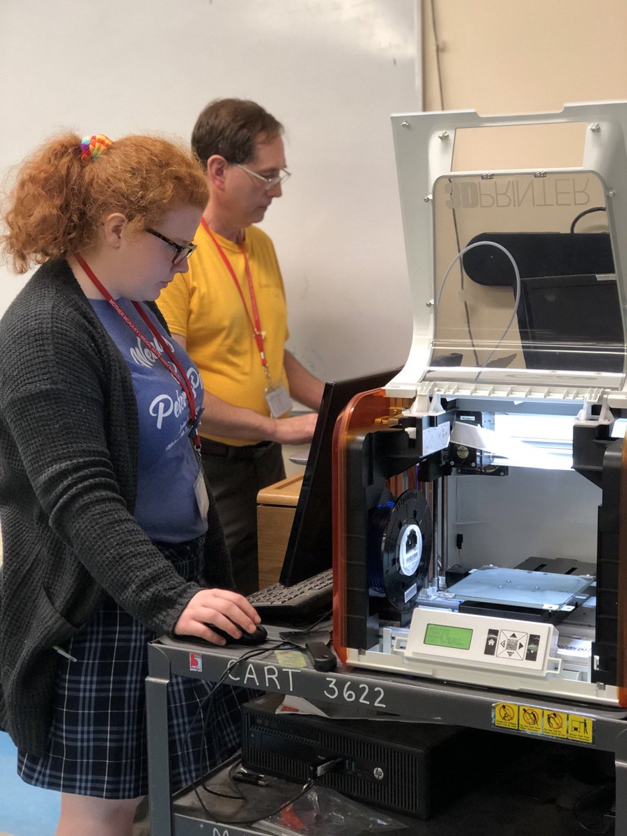 McAuleyMacs's tweet image. Students in Mr. Thomas’ Engineering Principles Class are using the 3D printer to make personalized key chains! Our Macs designed their key chains using SketchUp software earlier this week & were thrilled to see their finished products today! #engineeringprinciples #3Dprinting