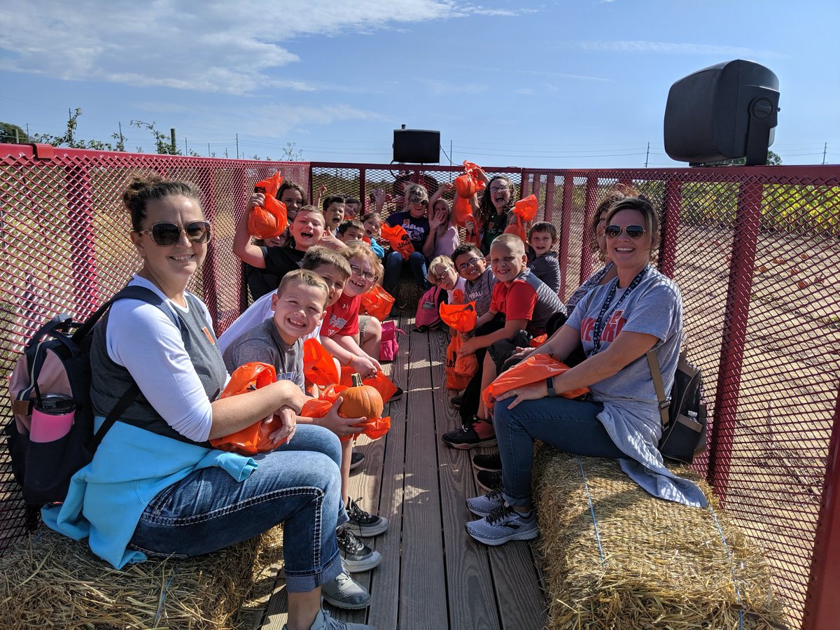 Awesome day on 2nd grade field trip! #jcde#tuttleorchard