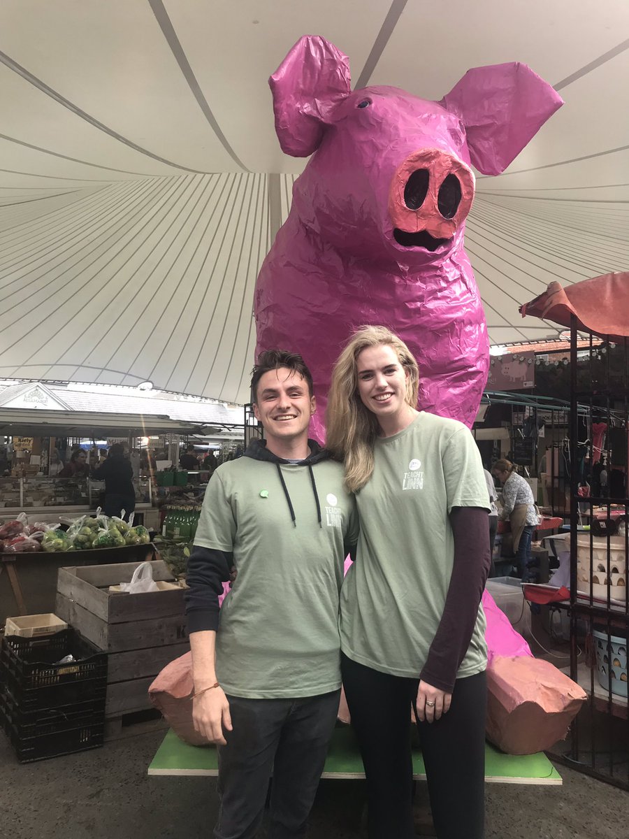 Taste the <a href="/TheMilkMarket/">Limerick Milk Market</a> with <a href="/LinnTours/">Teacht Linn Tours</a> TOMORROW! At 11.30am, two amazing tour guides will  lead you around the market and of course, lead you to discover wide loved food stalls! #pigtownlimerick #eatinlimerick #tastetheisland