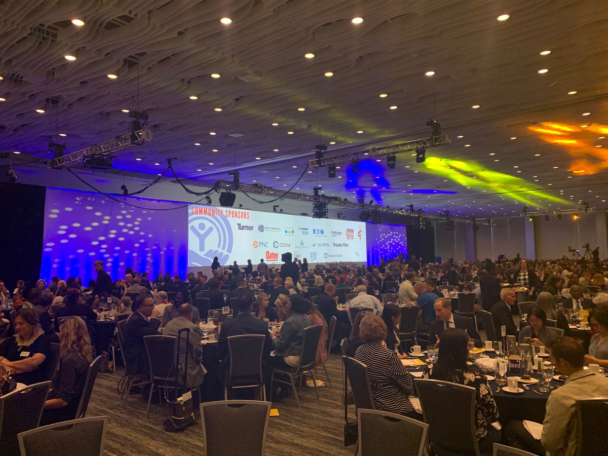 LMMCleveland's tweet photo. The Annual @UnitedWayCLE Community Luncheon! Currently listening in on a panel discussion surrounding housing stability in Cleveland. #ClevelandUnites https://t.co/UzKldHbQD5
