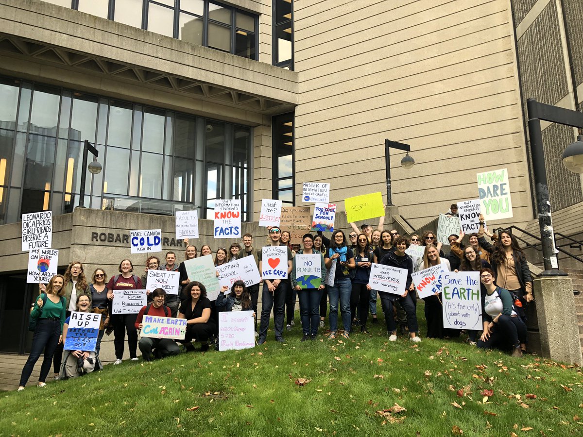 MISC_UofT's tweet photo. iSchool students marching for climate justice! #climatestrike #FridaysForFuture #climatestrikeTO #climatestriketoronto https://t.co/JXfhXgXyKK