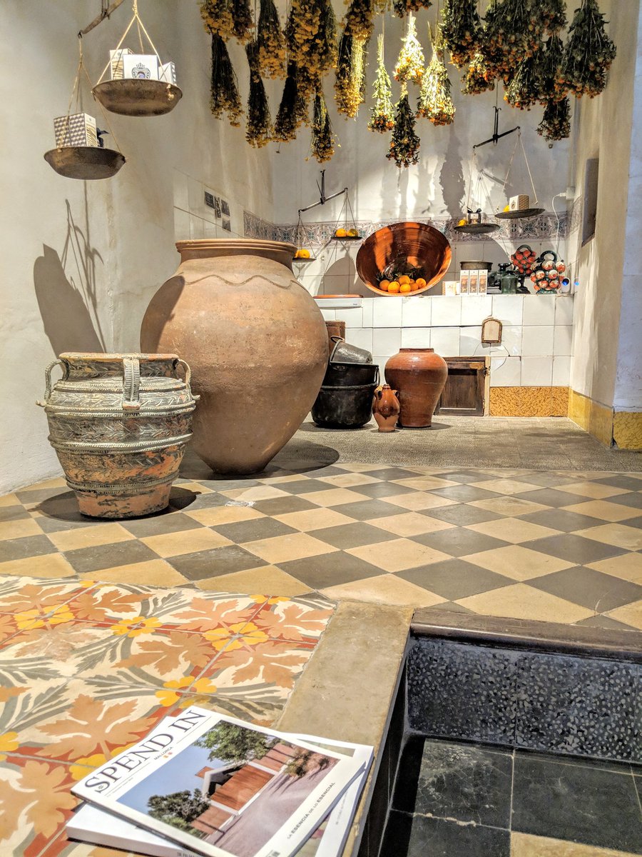 La Esencia de lo Esencial en #Arquinesia #PalmaMallorca