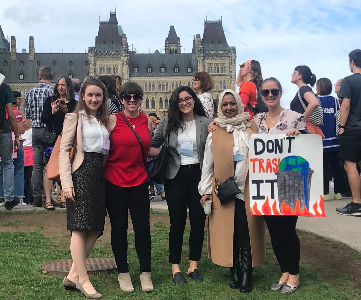 Lunch break during #ICRE2019 - Residents advocating for our environment! #FridaysForFuture