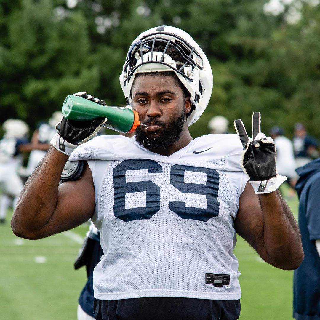 Us tonight at <a href="/knottybarrel/">Knotty Barrel</a> watching Penn State take on Maryland like... #youstaythirstysd #diningoutsd #sandiegodrinks #happyhour #knottybarrel #KnottyBarrelsd #sandiego #exploresandiego #discoversandiego